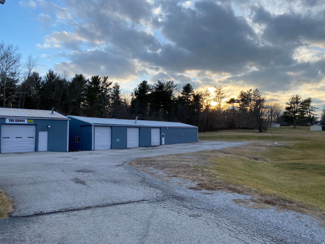 376 Cedar Creek Rd, Makanda, IL 62958